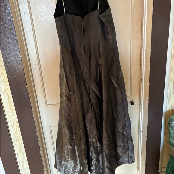 Dave & Johnny vintage 90s silver prom dress - Picture 10 of 16